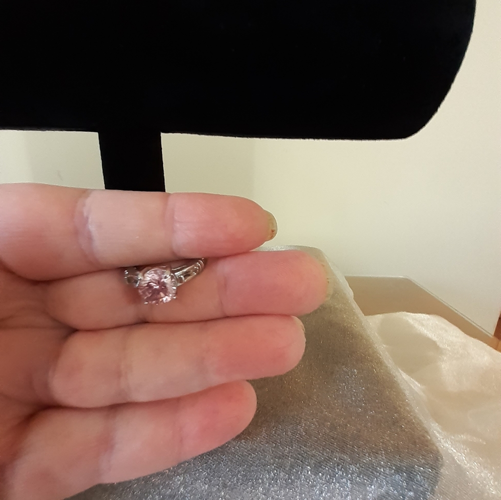 Silver Tone Ring with Pink Rhinestone in a Size 6 3/4 - Picture 2 of 14